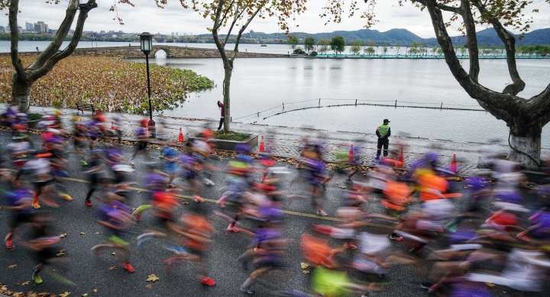 杭马第一次在春天开跑！浙马记录保抓者这样说