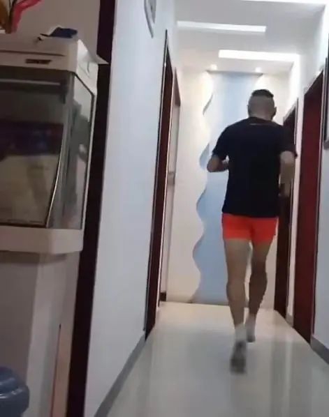 西安封城 他居家苦闷14天跑了700公里