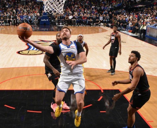 恩比德很雅瞻念，格林坏讯息！科尔仍然笃信库明加3东谈主，波杰难当重负