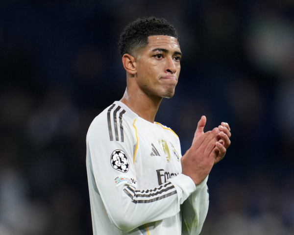 共度危急！皇马4东谈主公开力挺阿隆索：100%解救他 没东谈主消释