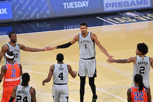 文班回答淘汰雷霆! 复出轰22+9引狂赞 名嘴高呼NBA要大结局了