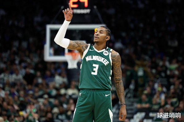 宁可1换1白送, 快船也不要你! 如今轰18+10+13率队大爆冷意气轩昂