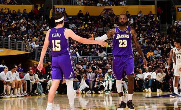 湖东谈主惨败马刺袒露致命软肋，东契奇空砍35分难救主，晋级之路戛然则止