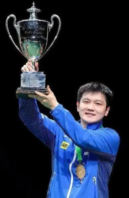 从“票房磁铁”到“超等巨星”：樊振东用3个月驯顺德甲，德媒六字评价躲闪奥秘