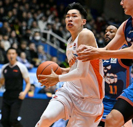 糊口新高！邹阳狂轰35+7三分 福建大捷送四川开局9连败