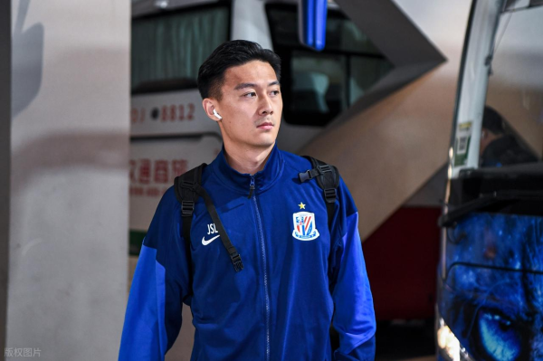 蒋圣龙为何无缘邵佳一国足首期名单，背后原因找到了，激发烧议