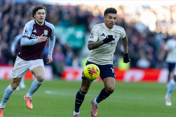 3-1，英超现无敌寰宇波，54岁埃梅里率队反超曼城升至第2