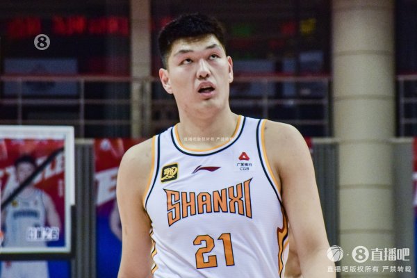 终末技能放荡加戏！刘传兴9中2拿到6分17板3助1断2帽