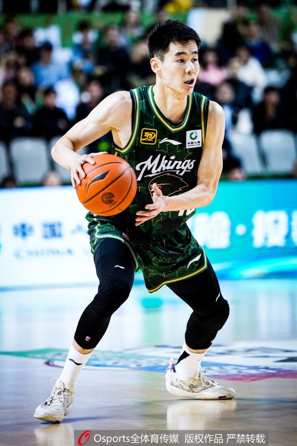 球队中枢！郭昊文16中6拿到22分4板7助 正负值+17