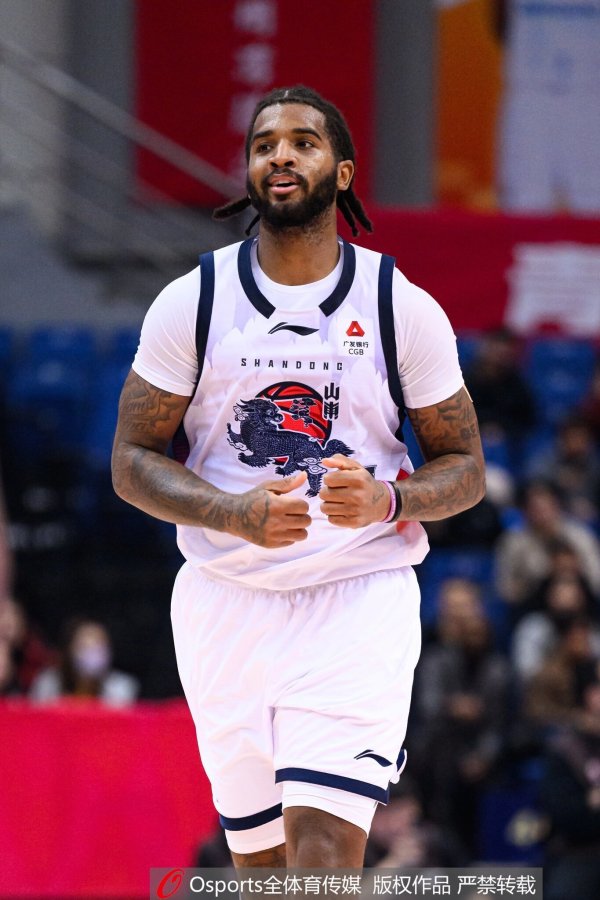 猛得很！克里斯18中11轰下36分7板4助4断 正负值+21