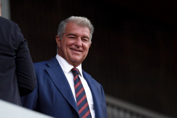 新年许诺！拉波尔塔：但愿巴萨踢出好球拿冠军，让萨迷感到幸福