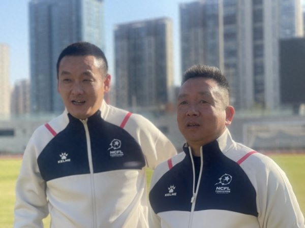 王钰栋父亲王孟义持教奉化队，将带队培植2026年宁波城市足球联赛